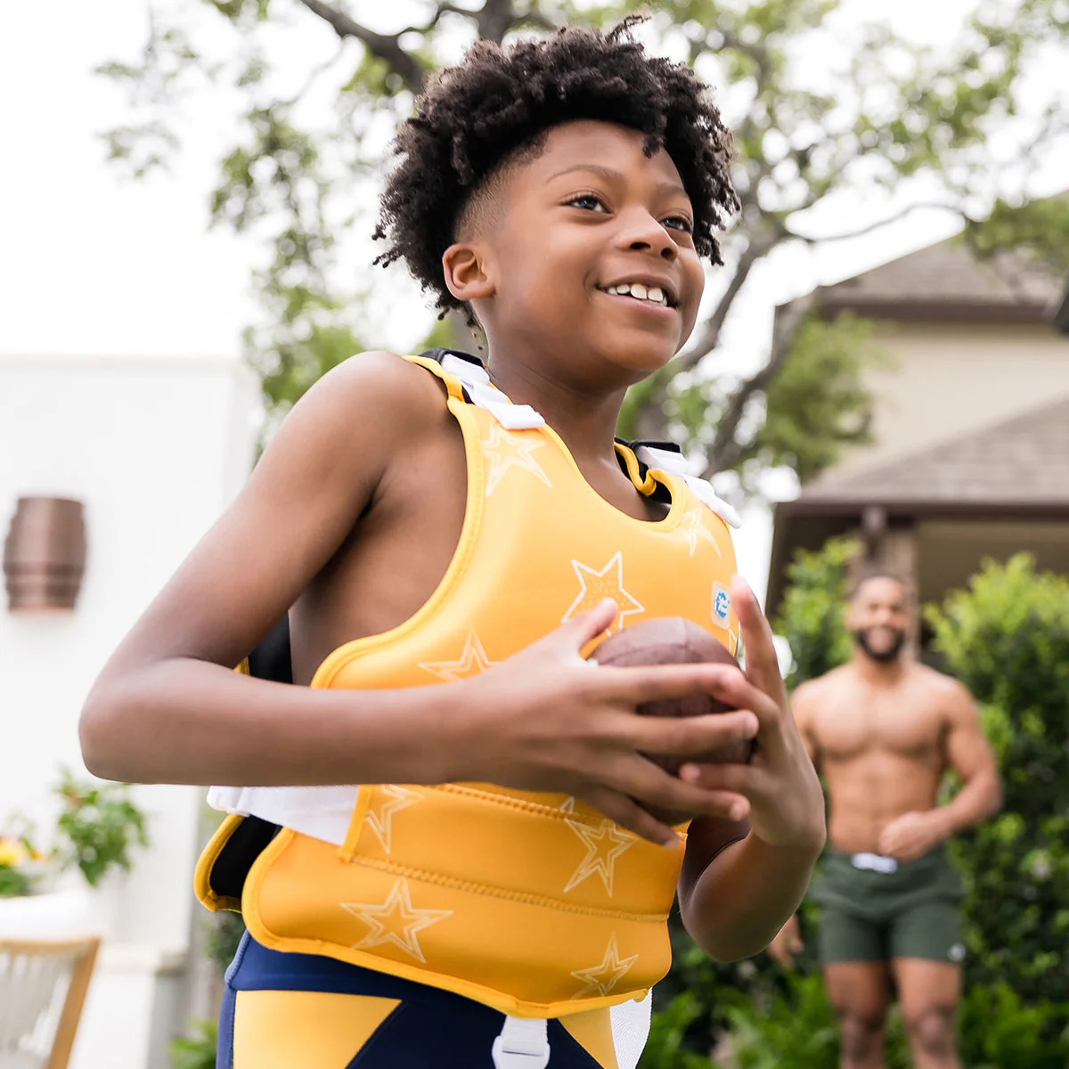 Yellow Star Adjustable Swim Vest (6-10 years) - Image 3
